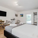 Pietramare Luxury Bed & Breakfast 4*