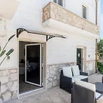 Pietramare Luxury Bed & Breakfast 4*