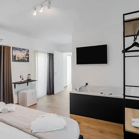 Pietramare Luxury バーリ