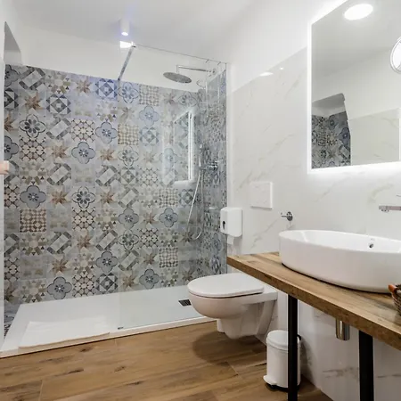 ベッド・アンド・ブレックファスト Pietramare Luxury